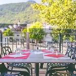 Le Manoir 호텔 *